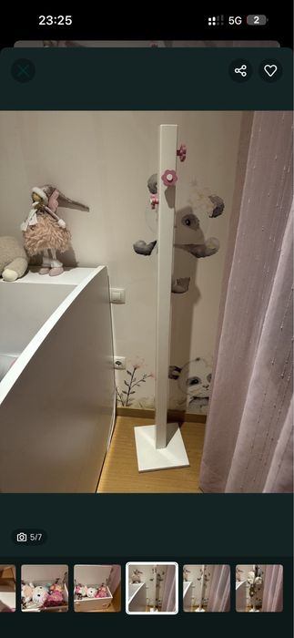 Cabide bonito de criança flores em Pinho