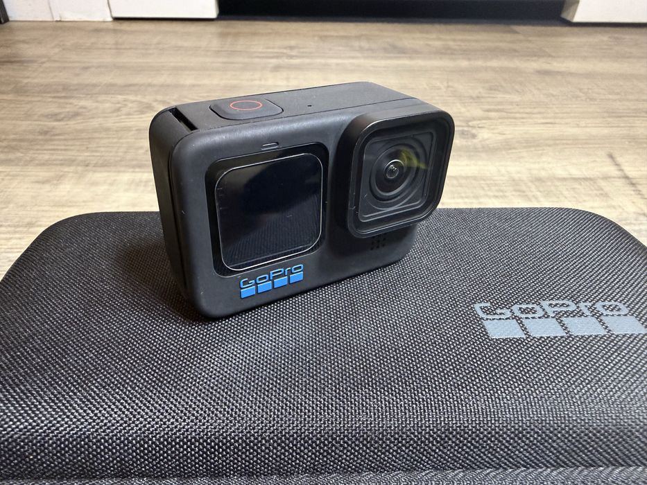 Kamera GoPro HERO 11 Black – Pełen Zestaw Fabryczny + Etui