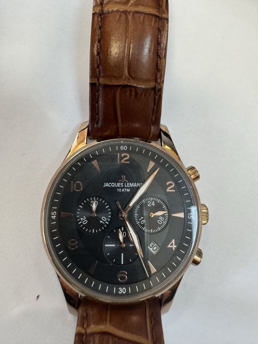 Годинник Jacques Lemans