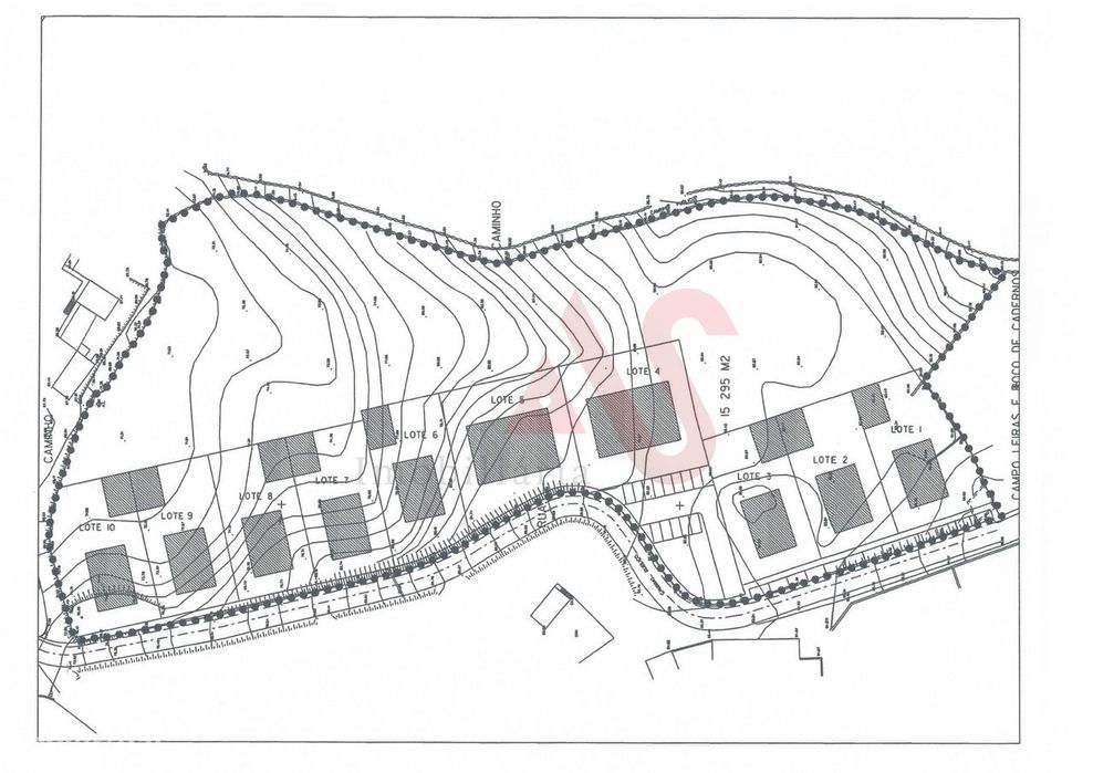Terreno para construção com 750 m2 em Regilde, Felgueiras — Torrados E Sousa, Porto
