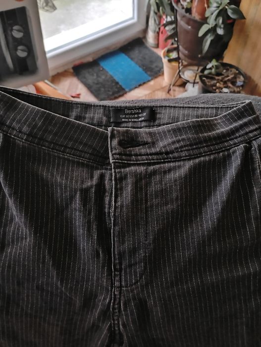 Sprzedam dzinsy Berhka, Stradivarius,Zara