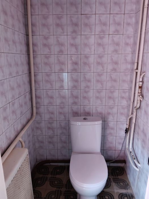 Продаємо половину великого будинку