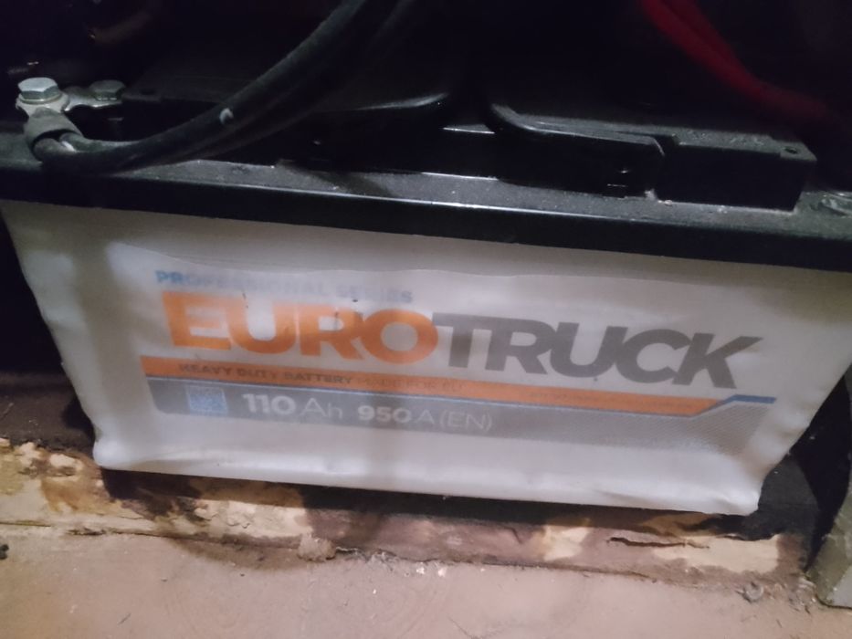 Безперебійник з 2 акумуляторами