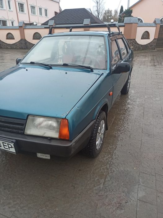 Продам ваз 21099.