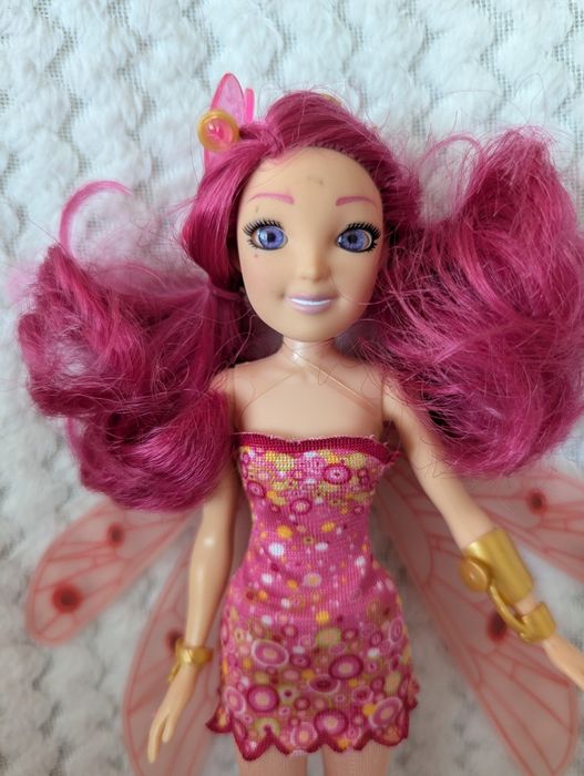 Lalka Mia ze skrzydłami