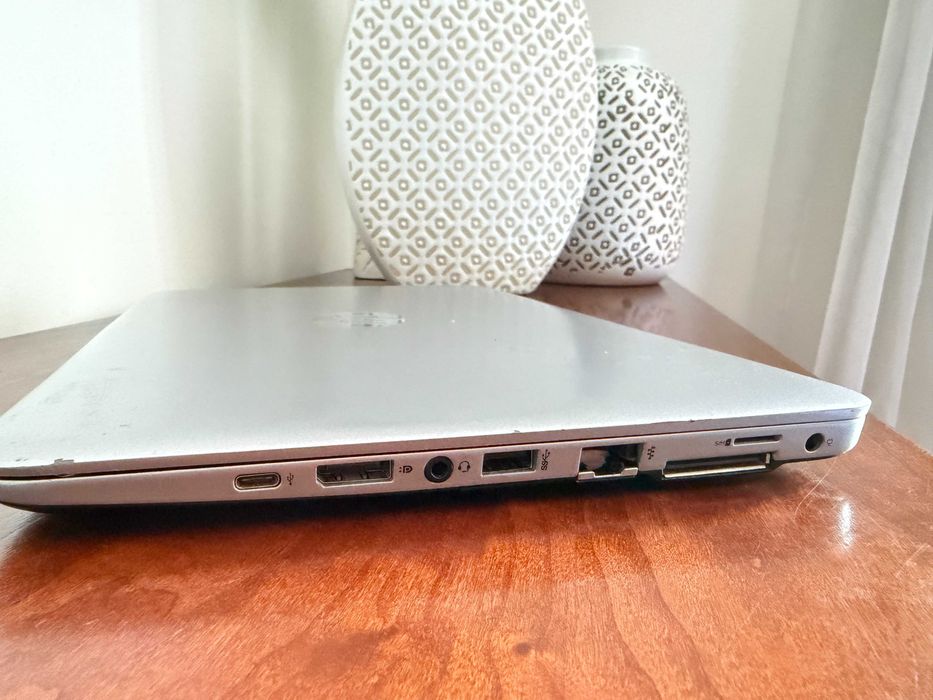 HP EliteBook 820 G3|Ecran 13"|i7-6600u|16Gb Ram|Ssd 256Gb|Leve & Fino|