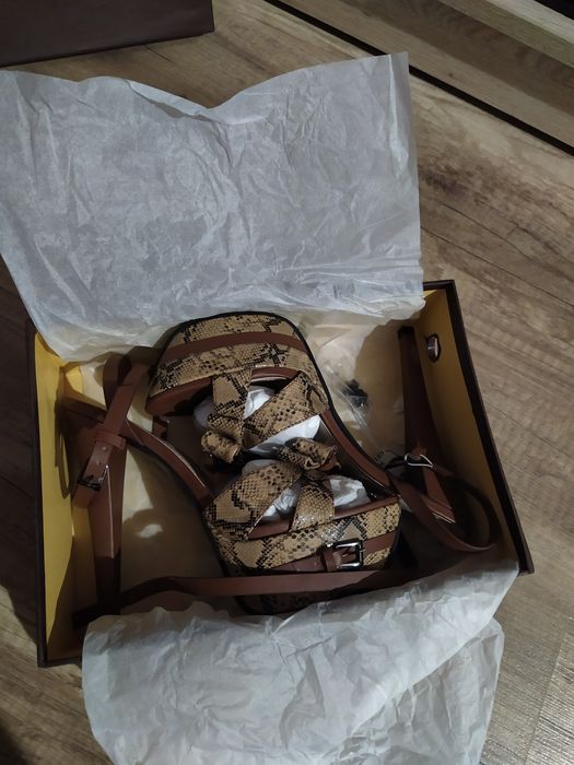 Женские летние босоножки