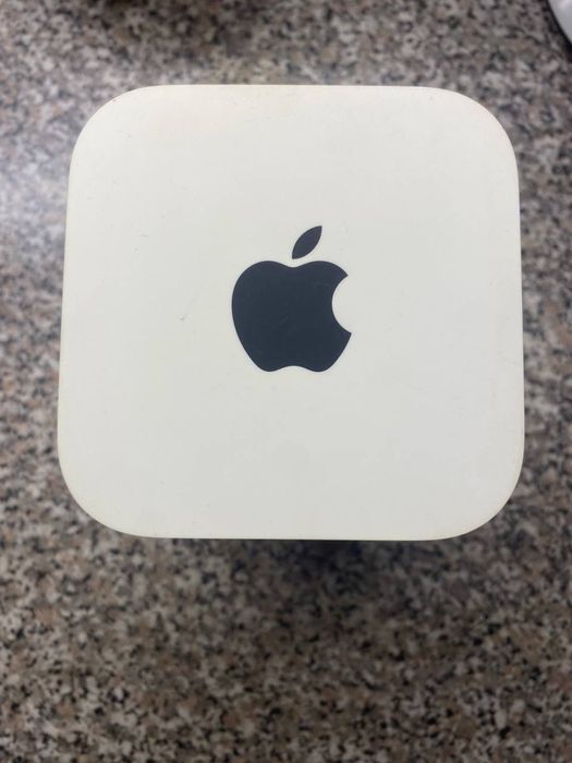 Роутер Apple AirPort Extreme