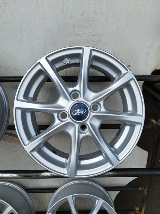 Felgi 15" 4x108 Et 45 6j Ford