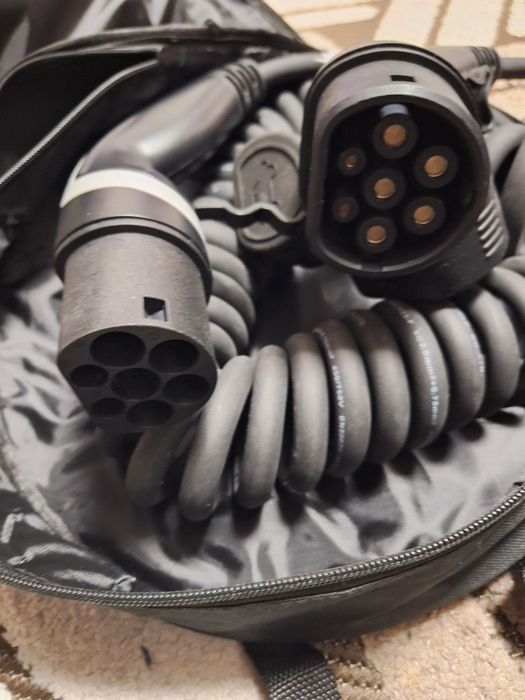 Спиральный зарядный кабель Ecopoint Type 2 — Type 2 (3 фазы, 11 кВт)