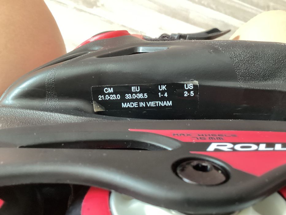 Дитячі роликові ковзани. Розмір регулюється (21-23 см/33-36.5 розмір)