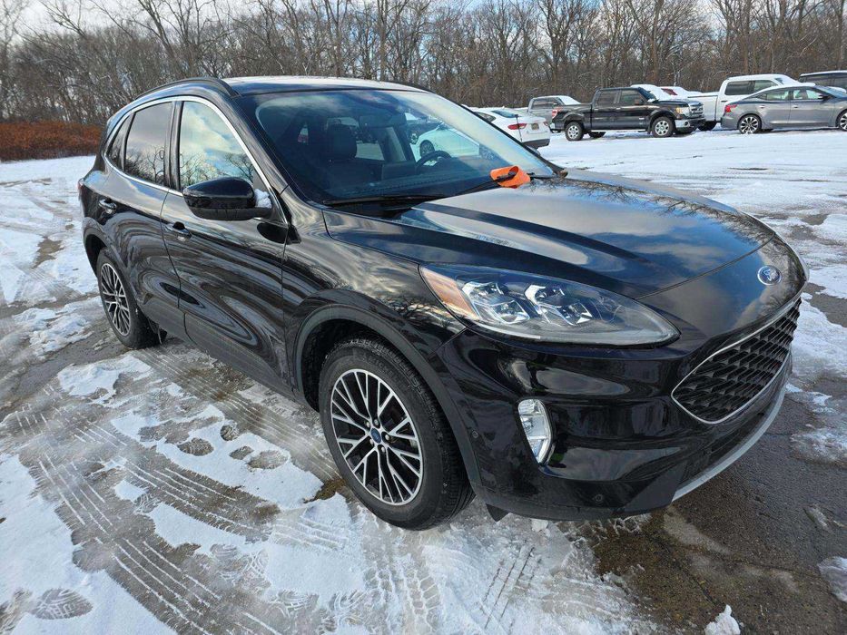 2022 Ford Escape Plug-In Hybrid Titanium
