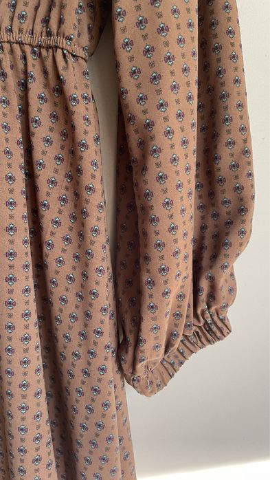 Сукня міді Leform (S)