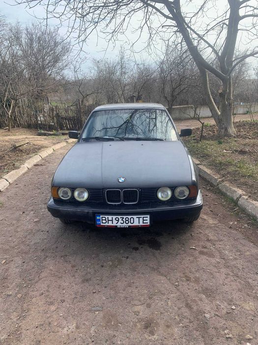 BMW  E-34 ( 5-series )