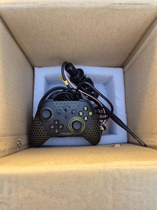 Robot koszący odśnieżający na gąsienica Nawigacja GPS RTK 25000 m2