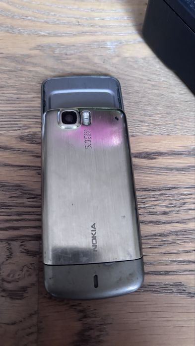 Мобильные телефоны Nokia 6600i, зарядное устройство  Nokia