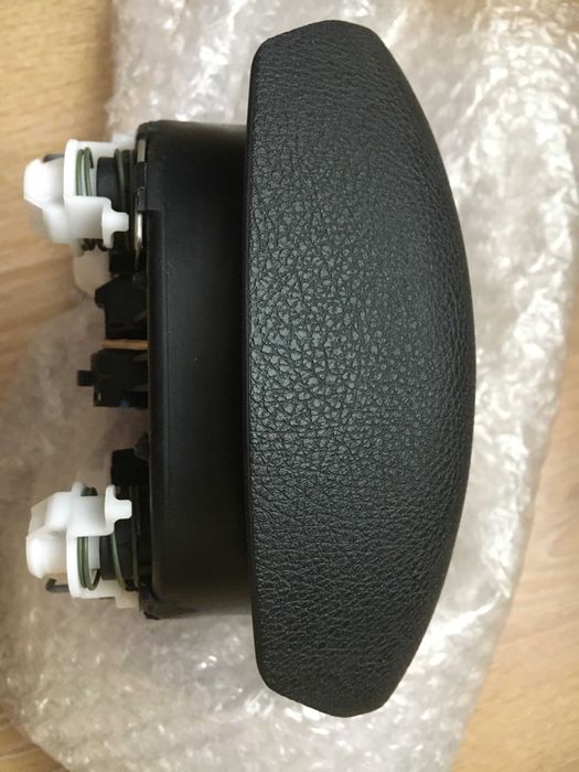 Airbag Подушка безопасности руля BMW F30/31/32/34/36 оригинал, целая