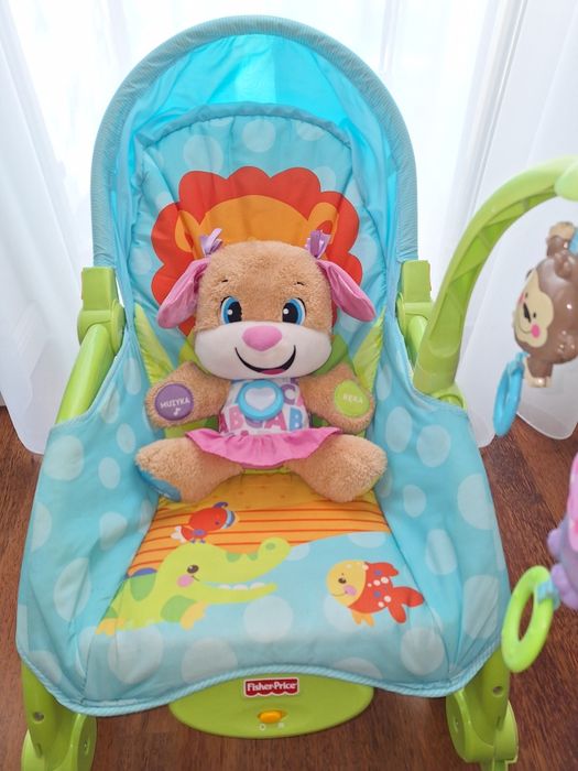 Szczeniaczek Uczniaczek Fisher-Price śpiewa liczy świeci