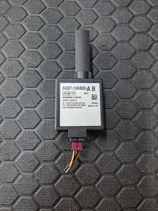 Wzmacniacz sygnału anteny Ford Kuga Mk1 6G9T-15K602-AB