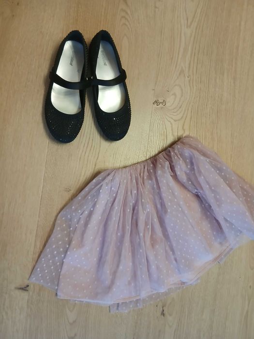 Baletki i spódnica dla dziewczynki