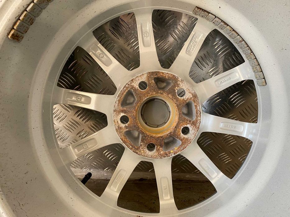 Koła 6,5x16 ET39,5 5x112 VW Falken 205/60R16 Adax Koźle