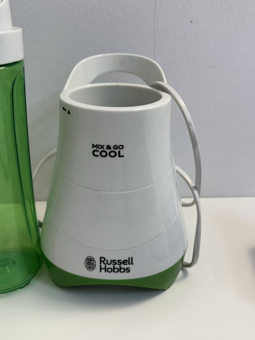 Blender kielichowy + 2 bidony Russell Hobbs