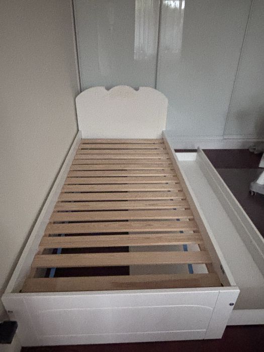 Łóżko młodzieżowe Bianko Fiori Meblik