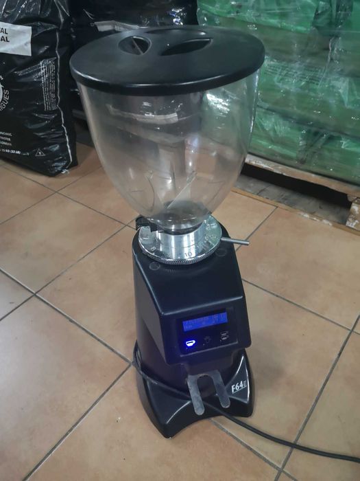 młynek elektryczny do kawy Florenzato F64E