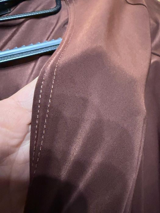 Pieknie uszyta brazowa obcisla sukienka rozm. M