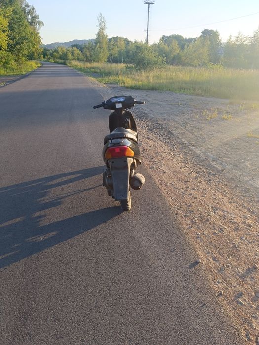 Suzuki lets 2/3 .