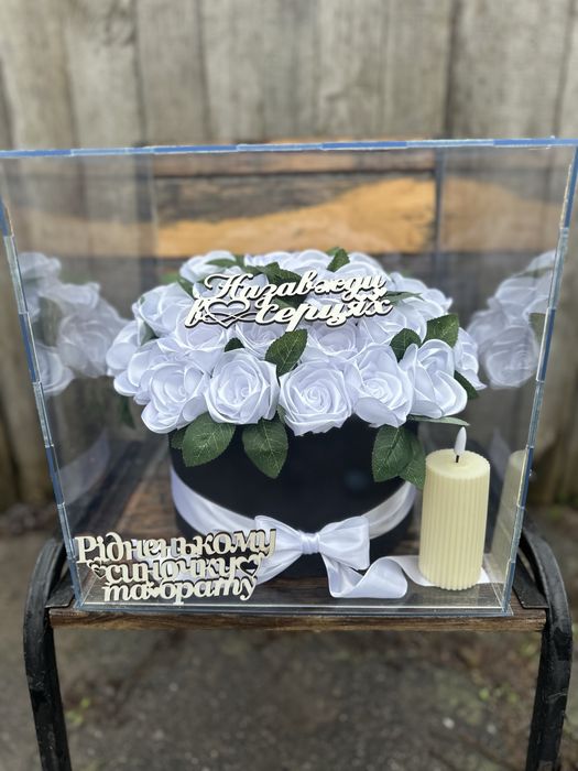 Квіти у кубі на замовлення