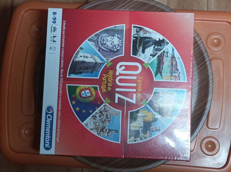 Jogo de tabuleiro "O grande jogo Quiz História de Portugal"