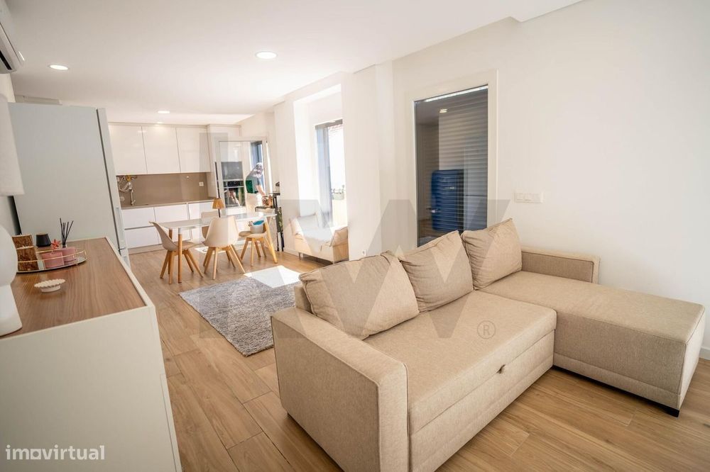 Apartamento T2 Moderno no Centro do Fundão com Vista para a Serra da E