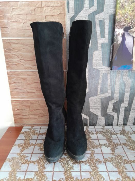 Продам осінні ботінки