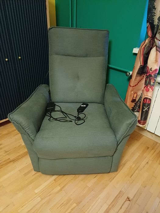 Fotel rozkładany elektycznie