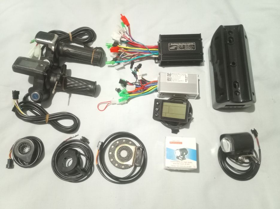 Датчик пас , курок  газа , запчасти  электровелосипеда .