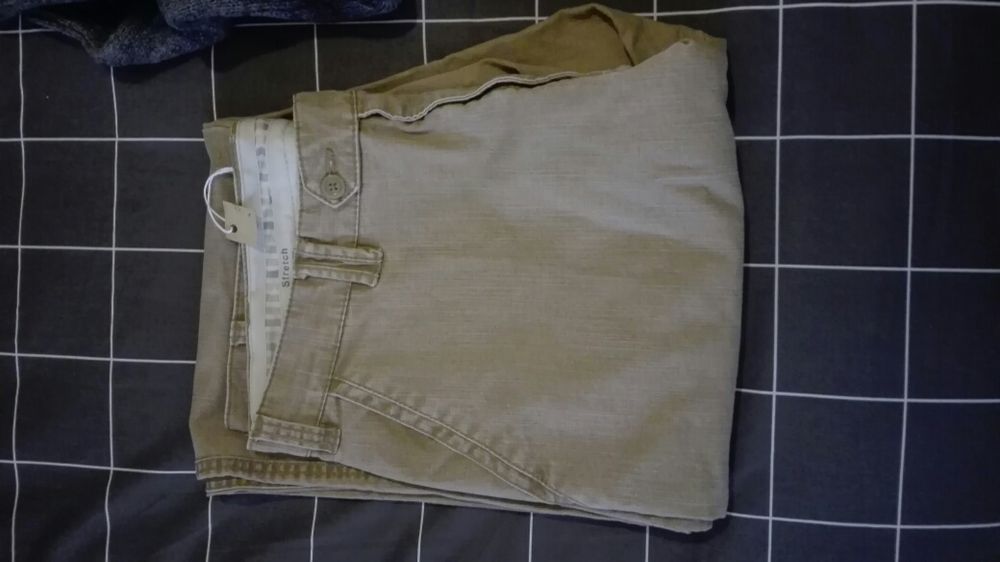 Lote, conjunto de roupa. (7 peças)