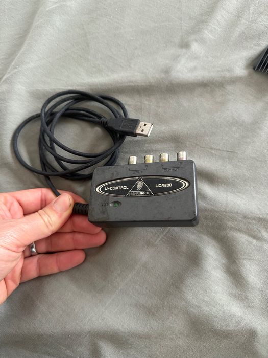 Interface de Audio UCA200