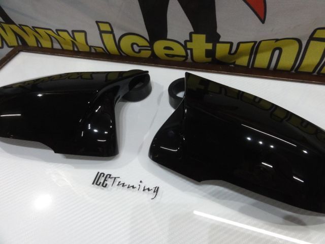 Capas, carcaça de espelhos M4 look em preto piano brilhante BMW X1 F48 F49, X2 F39, Serie 1 F40, F53, Serie 2 gran coupe F44, Z4 G39 em plástico
