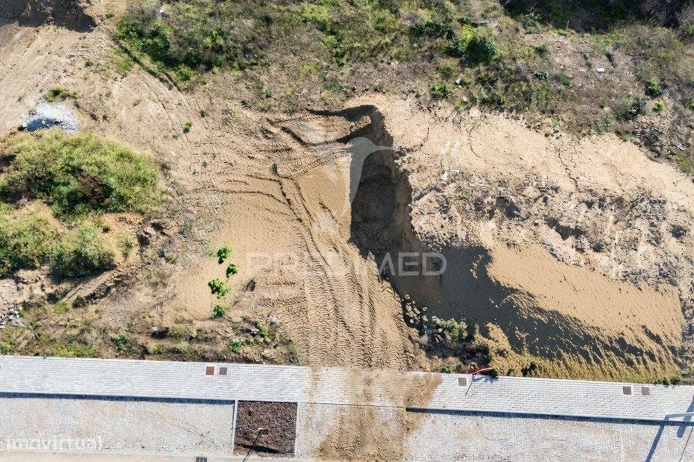Moradia Térrea T4 em Estrutura – Soutelo, Vila Verde