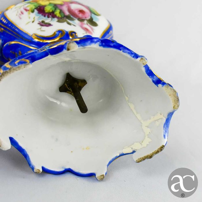 Par de Jarras em porcelana Vieux Paris, séc. XIX