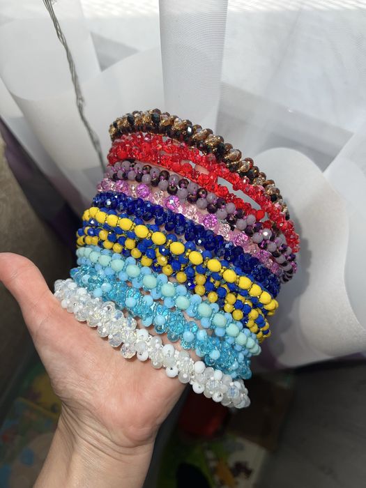 Обручі, прикраси для волосся