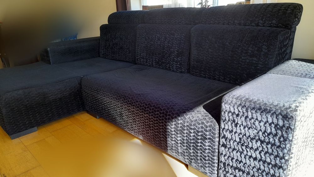 Sofá chaise longue + 2 puffs usado