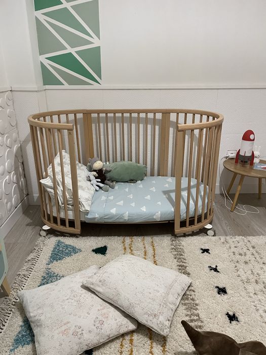 Stokke Sleepi – berço/cama evolutiva completa + extensões + colchões e roupa