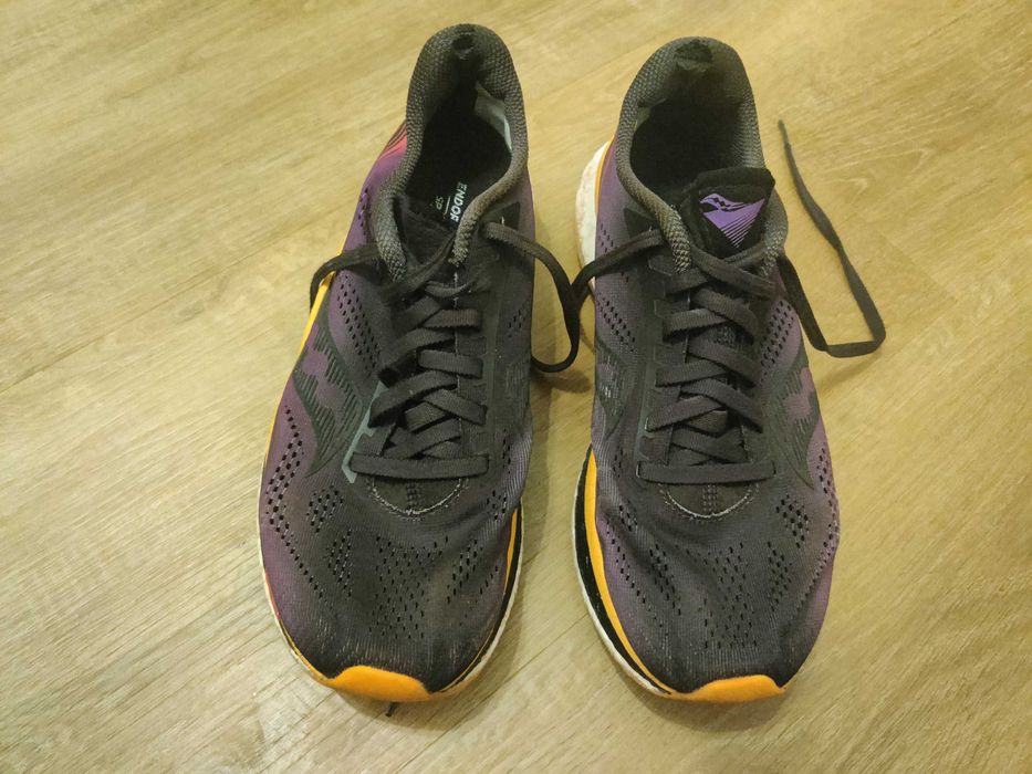 Saucony Endorphin Pro 2 tamanho 40