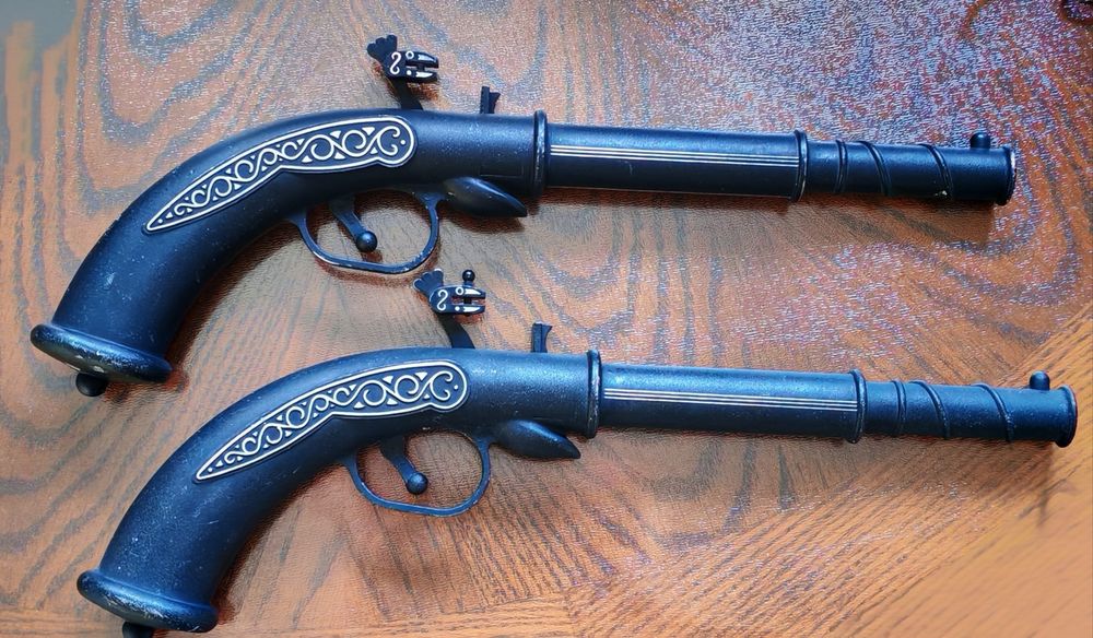 Сувенирные пистолеты, пистоли «XVIII век» СССР, макеты (пара)
