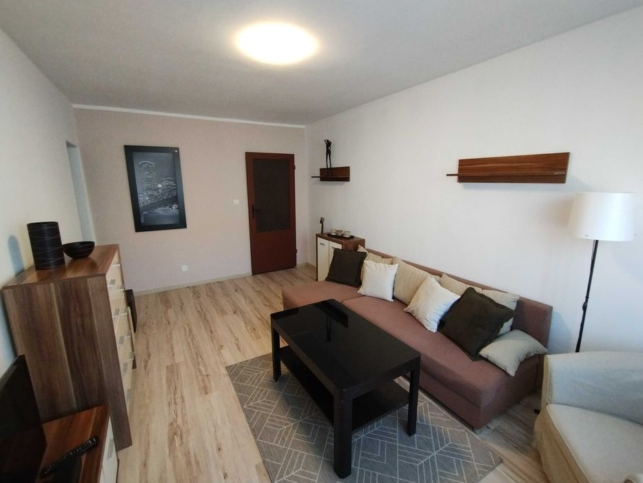 SPRZEDAM - 2 pokoje - 2 piętro - 34 m² - Jelenia Góra - Szymanowskiego - umeblowane, gotowe do zamieszkania od zaraz. - Widok 3