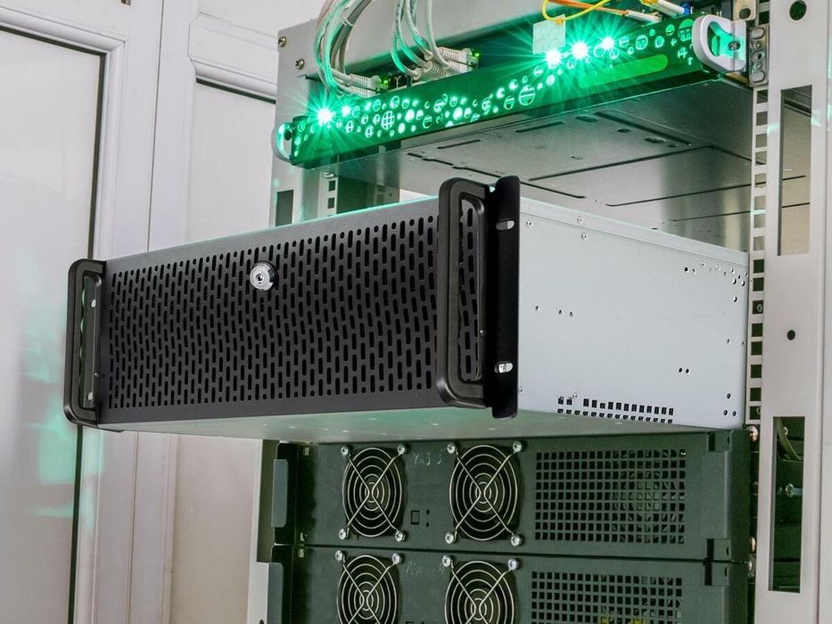 Chassis 4U de servidor 12 baias Rosewill RSV-R4000U