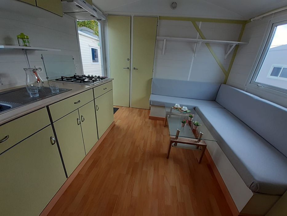 * CASA MÓVEL USADA O'HARA DE 8X3 METROS EM EVORA.