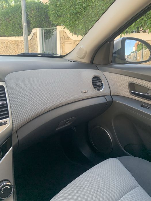 Chevrolet Cruze 1.6 C/NOVO